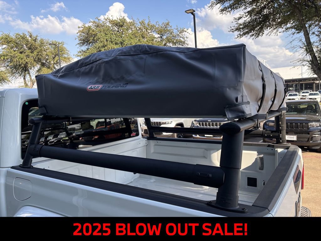 New 2025 Jeep Gladiator Sport image 9