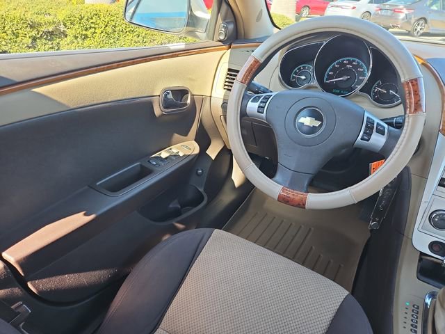 Used 2009 Chevrolet Malibu LT w/ Premium Mat Package image 8