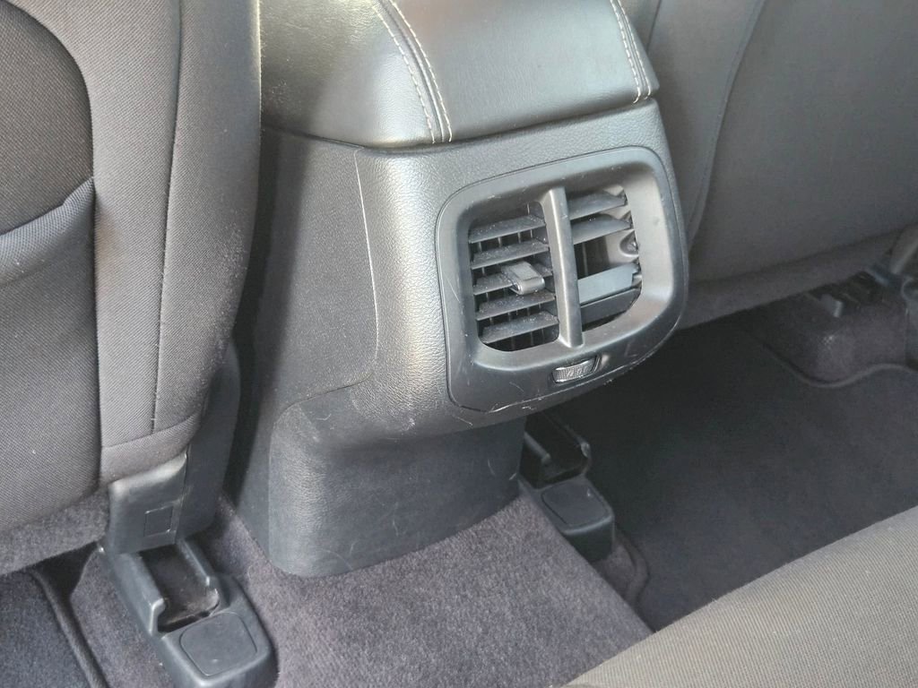 Used 2018 Jeep Cherokee Latitude image 27