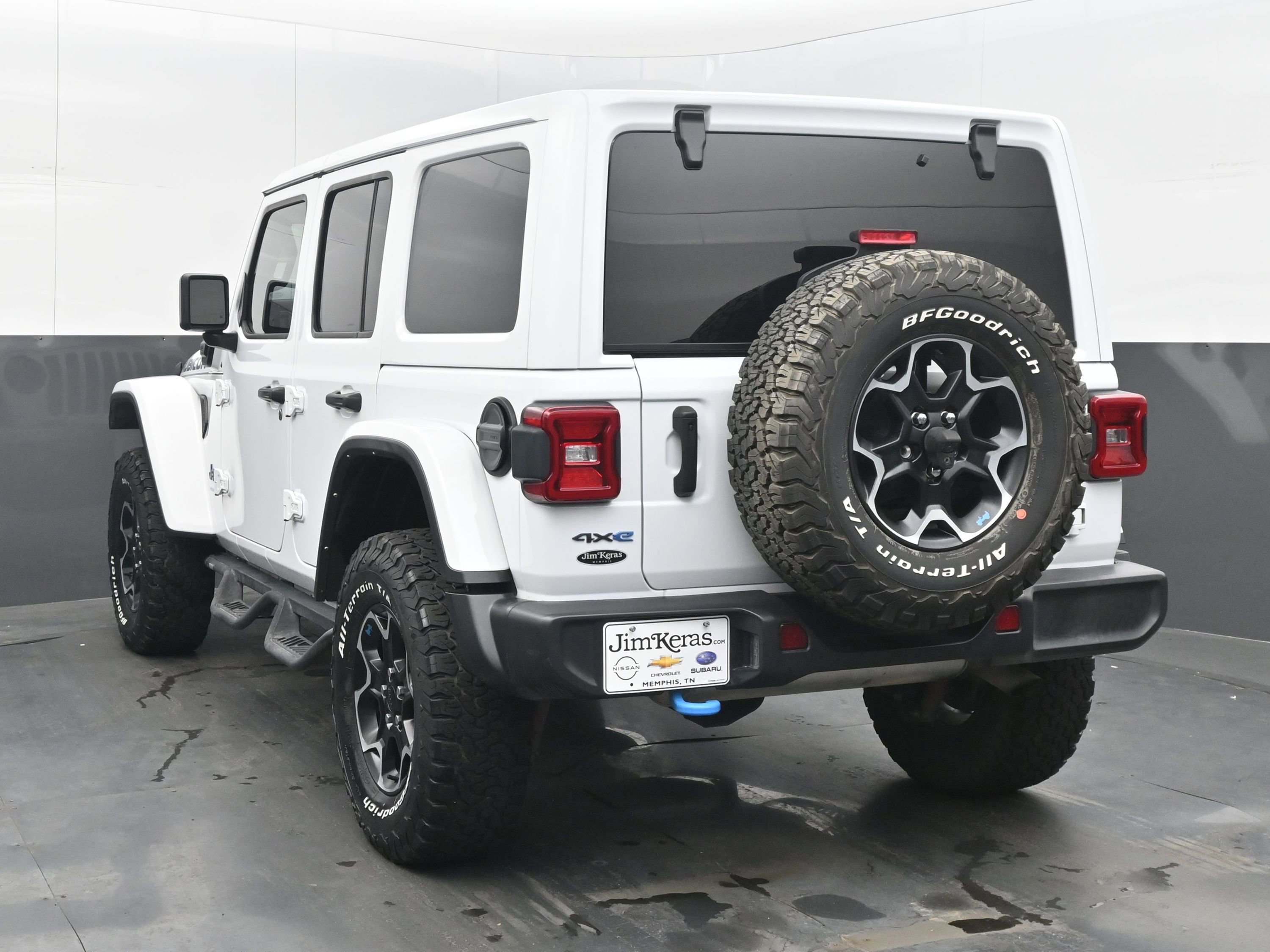 Used 2023 Jeep Wrangler Unlimited Rubicon 4xe w/ Cold Weather Group image 8