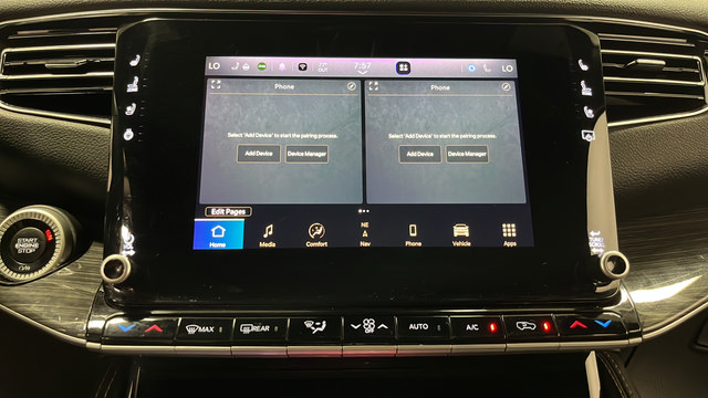 Used 2022 Jeep Wagoneer Series III AWD/4WD image 12