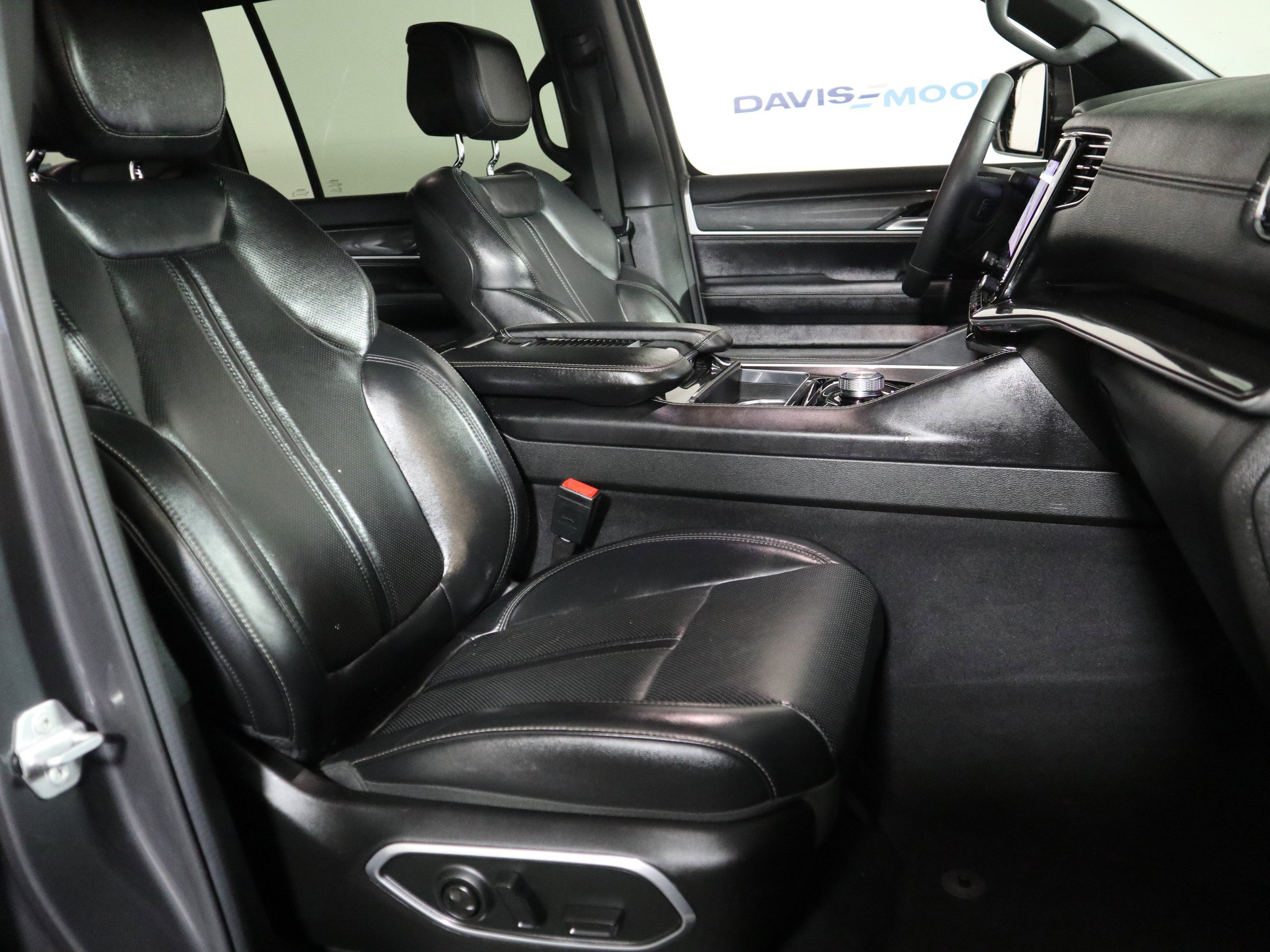 Used 2022 Jeep Wagoneer Series I image 20