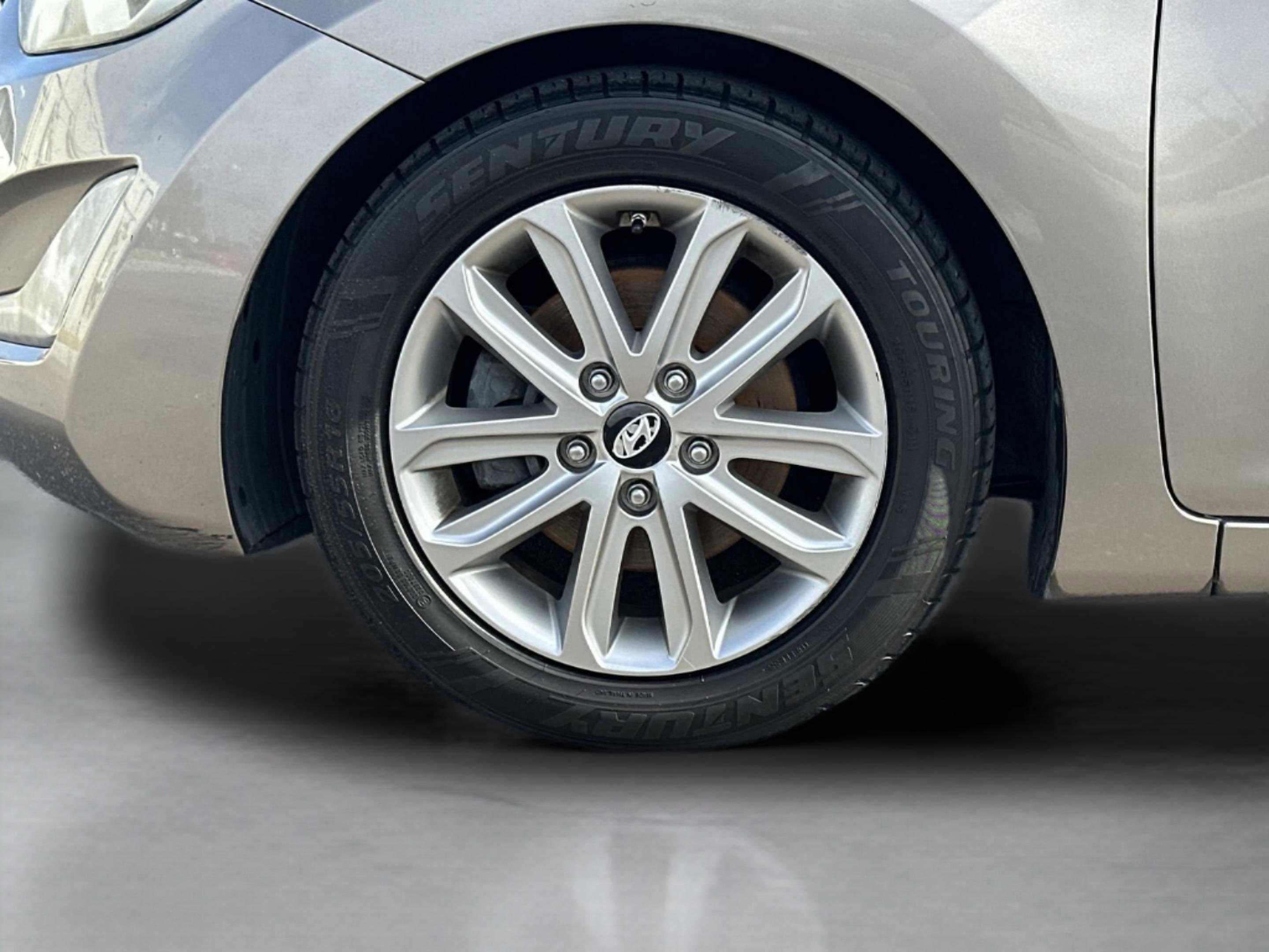 Used 2015 Hyundai Elantra SE w/ Option Group 02 image 26