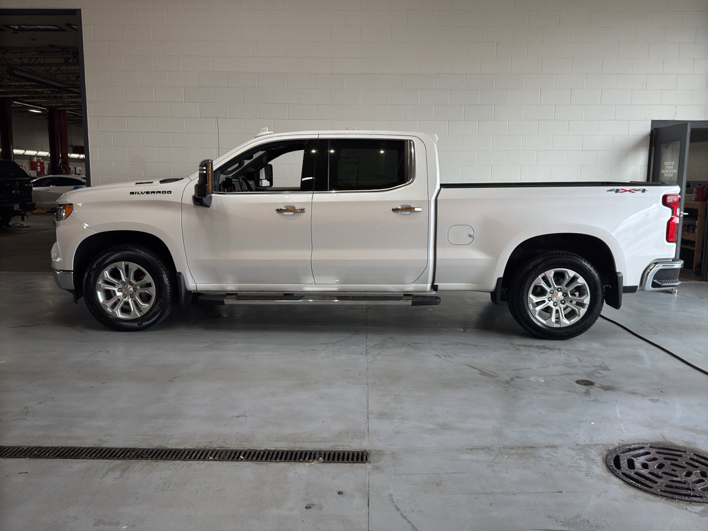 Used 2025 Chevrolet Silverado 1500 LTZ AWD/4WD image 2
