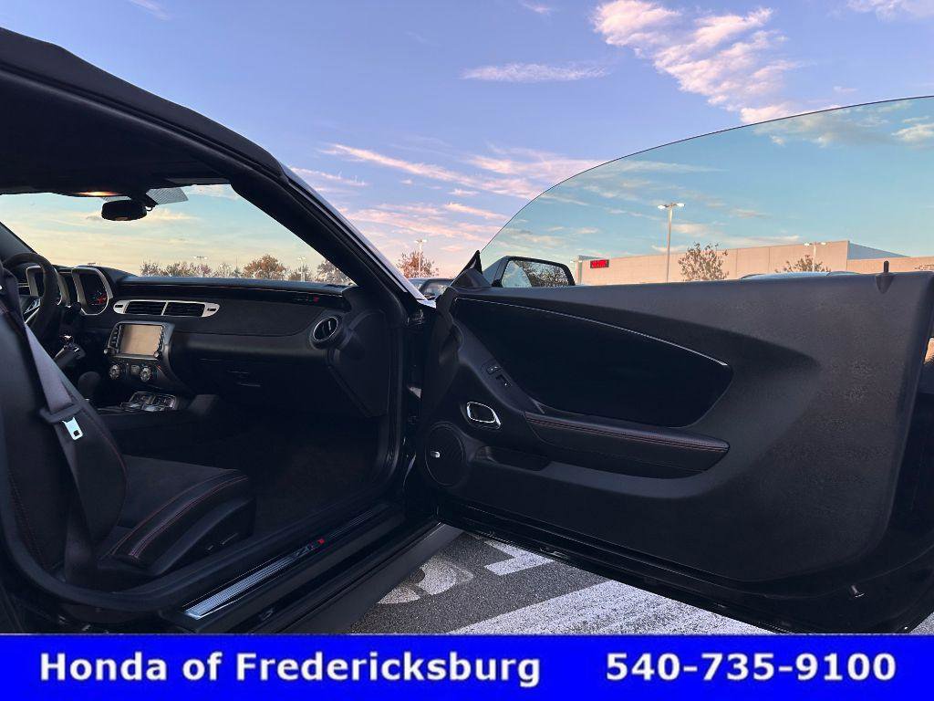 Used 2013 Chevrolet Camaro ZL1 image 30