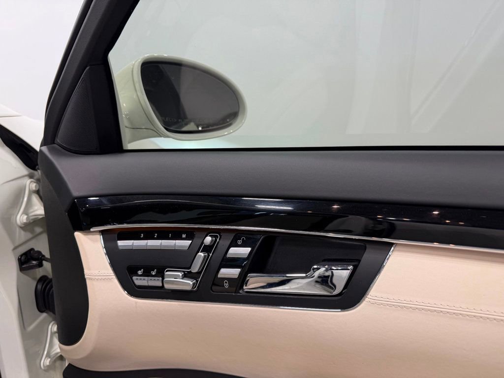 Used 2009 Mercedes-Benz S 63 AMG image 22