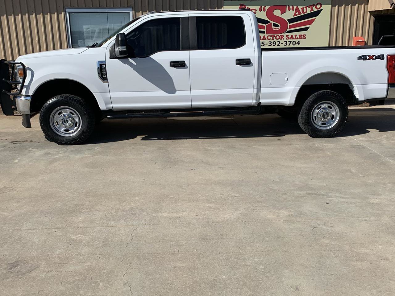 Used 2022 Ford F250 XL w/ Power Equipment Group AWD/4WD image 7