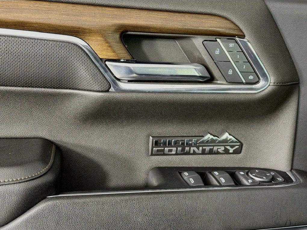 Used 2024 Chevrolet Silverado 1500 High Country AWD/4WD image 23