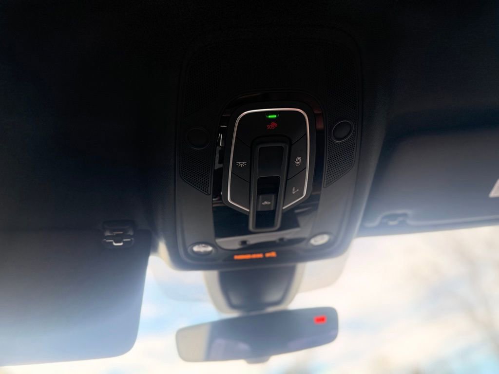 Used 2021 Audi A4 2.0T Premium w/ Convenience Package AWD/4WD image 28