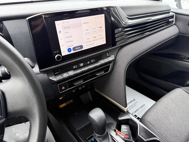 Used 2025 Toyota Camry LE image 25