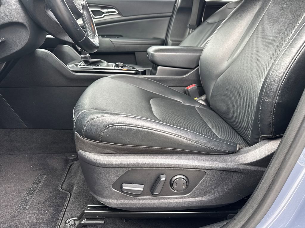 Certified 2023 Kia Sportage EX image 10