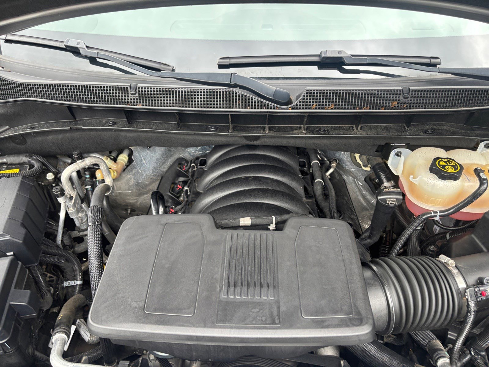 Used 2023 Chevrolet Tahoe Z71 w/ Luxury Package image 17