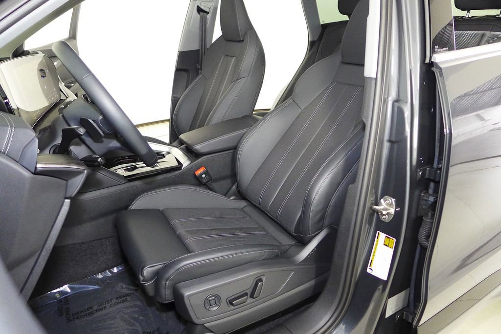 Used 2025 Audi Q5 Premium Plus w/ Premium Plus image 22