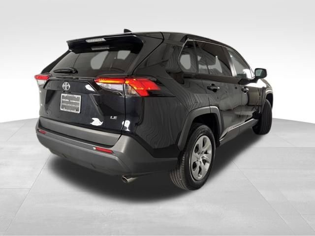 Used 2023 Toyota RAV4 LE image 7