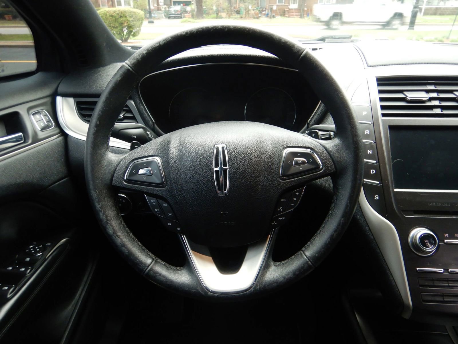 Used 2016 Lincoln MKC Premiere image 15