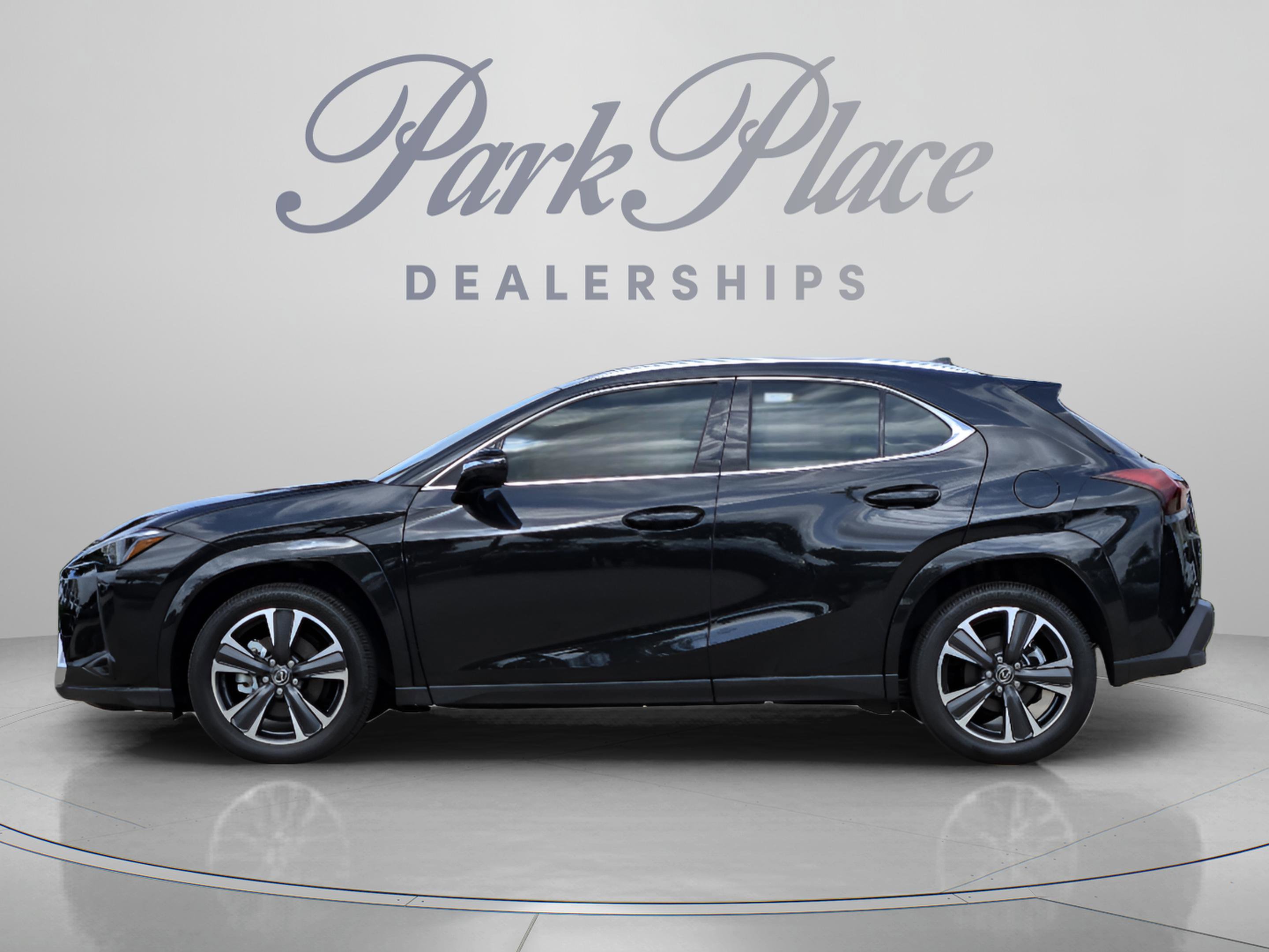 New 2026 Lexus UX 300h FWD image 2