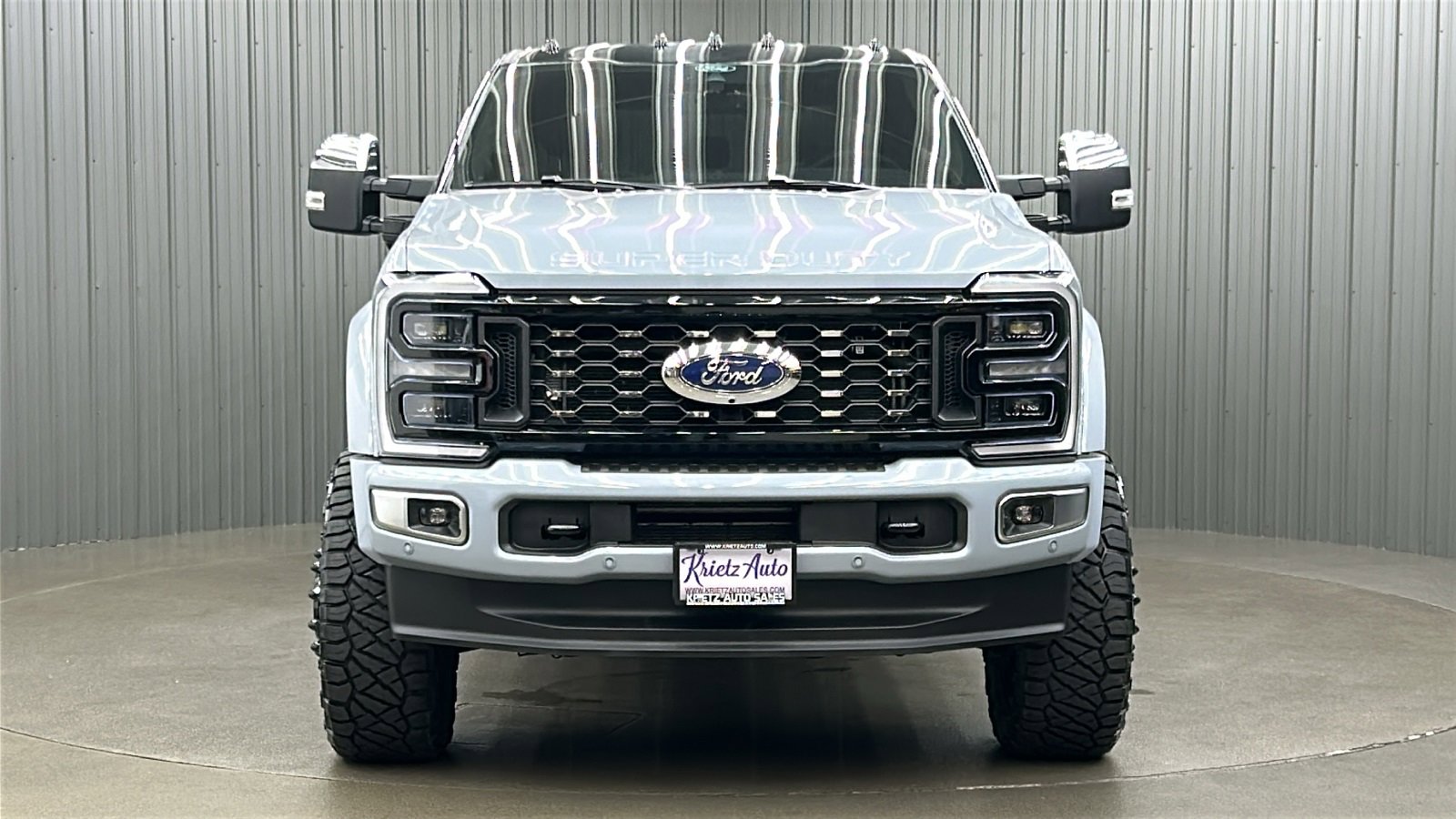 Used 2025 Ford F450 Platinum w/ Platinum Plus Package image 2