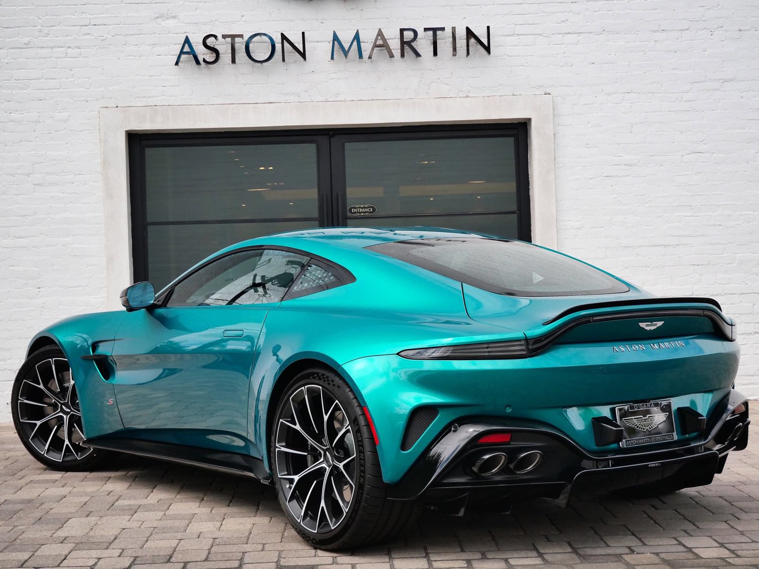 New 2026 Aston Martin V8 Vantage S RWD image 2
