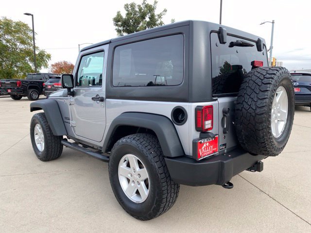 Used 2016 Jeep Wrangler Sport w/ Quick Order Package 24S AWD/4WD image 3