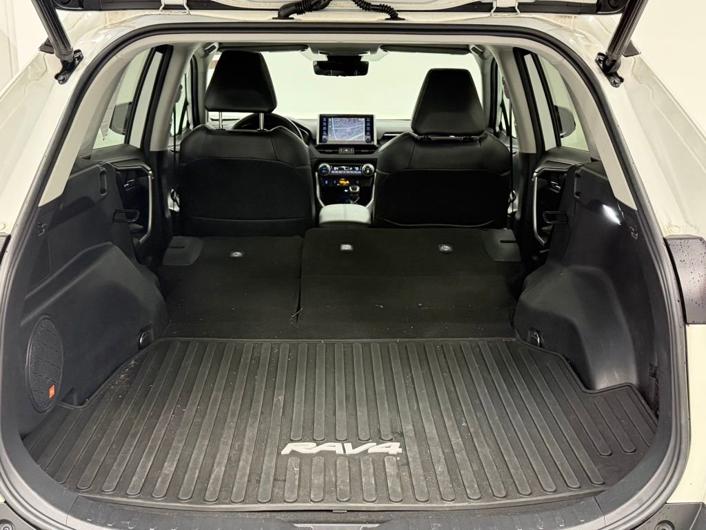 Used 2021 Toyota RAV4 Limited image 29