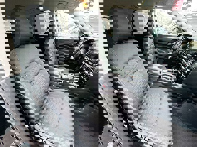 Certified 2025 Nissan Pathfinder SV image 24