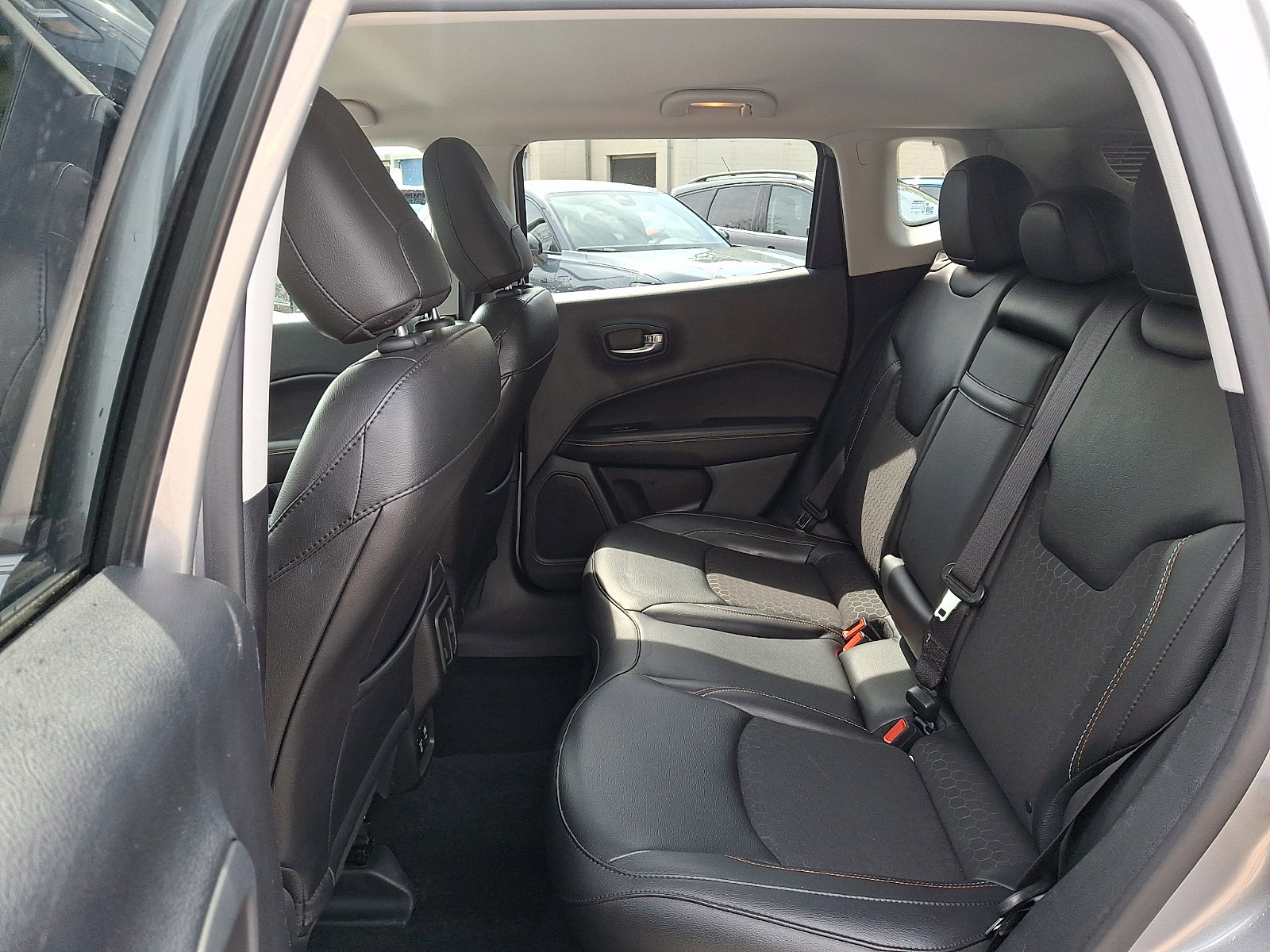 Used 2019 Jeep Compass Latitude w/ Popular Equipment Group image 11
