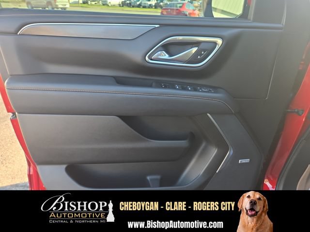 Used 2024 GMC Yukon AT4 w/ AT4 Premium Plus Package AWD/4WD image 13