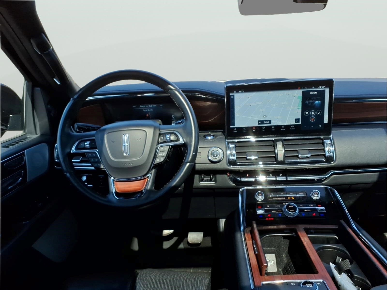 Used 2024 Lincoln Navigator L Reserve AWD/4WD image 10