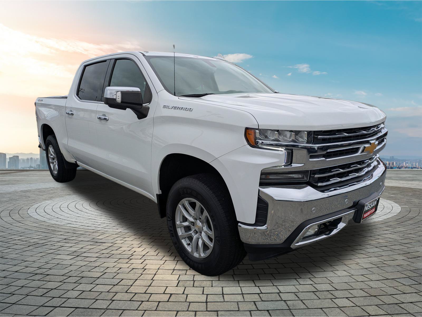 Used 2021 Chevrolet Silverado 1500 LTZ w/ LTZ Convenience Package II AWD/4WD image 2