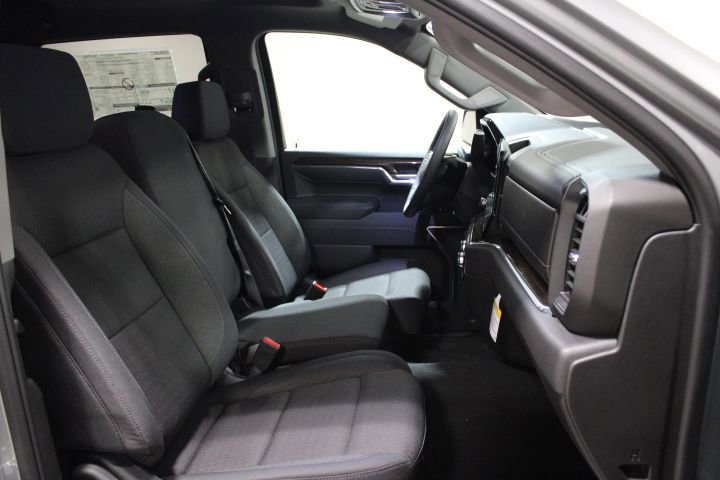 New 2026 GMC Sierra 1500 SLE image 24