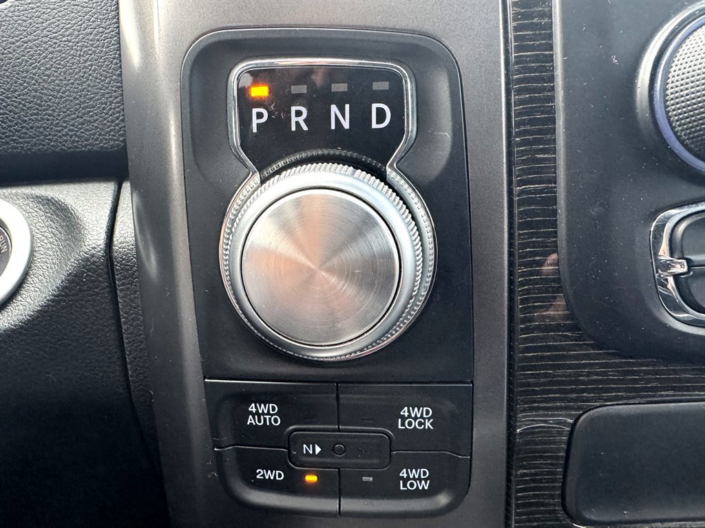 Used 2015 RAM 1500 Limited image 24