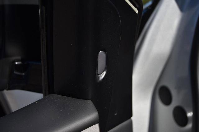 Certified 2024 Nissan Murano SL image 11