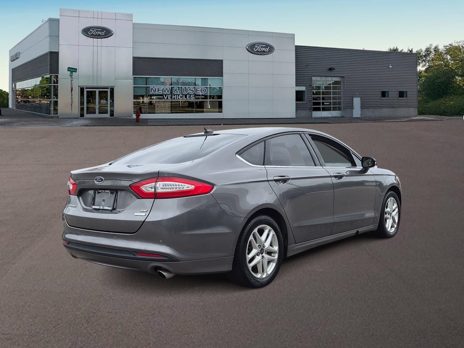 Used 2014 Ford Fusion SE FWD image 9