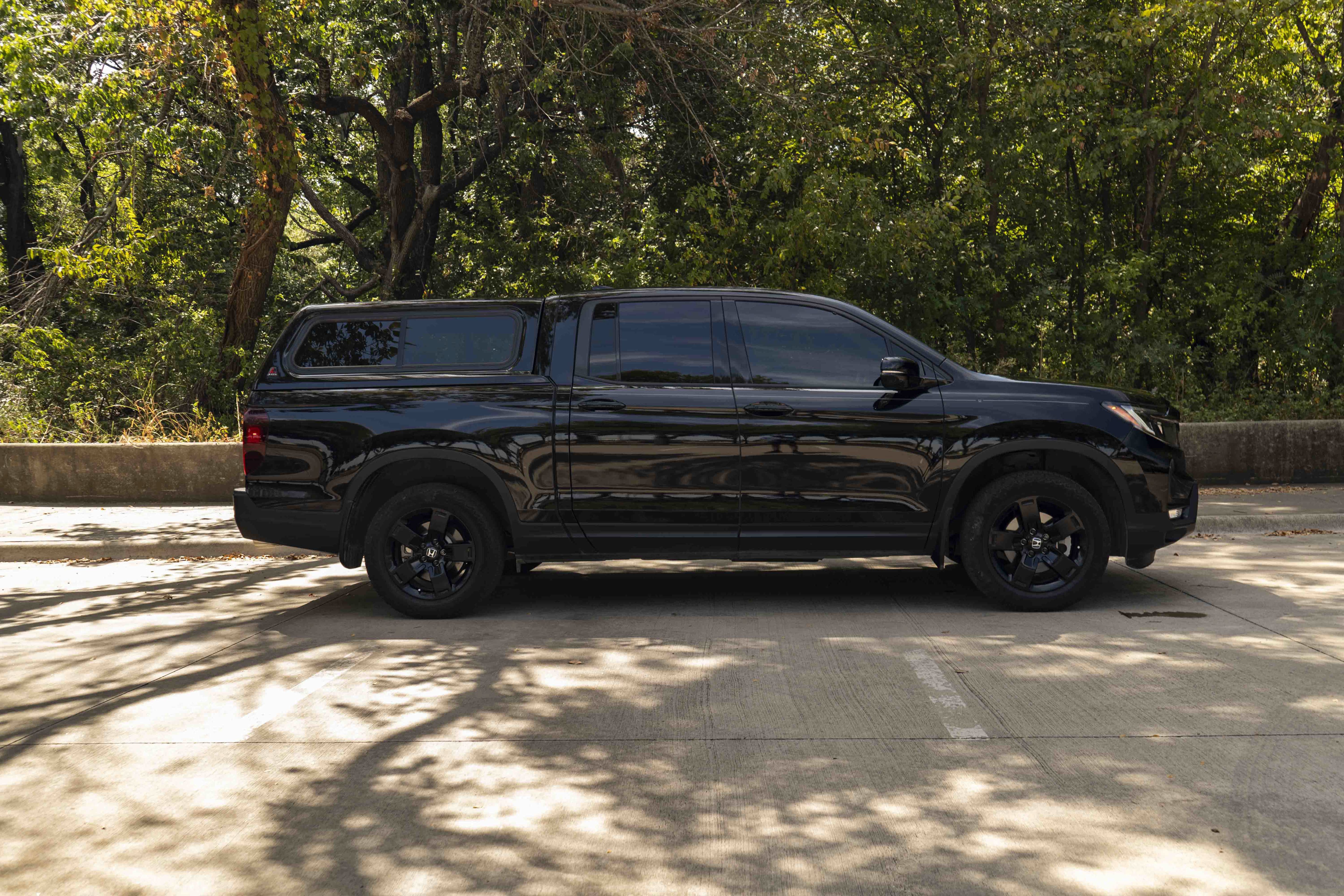 Used 2025 Honda Ridgeline Black Edition image 10