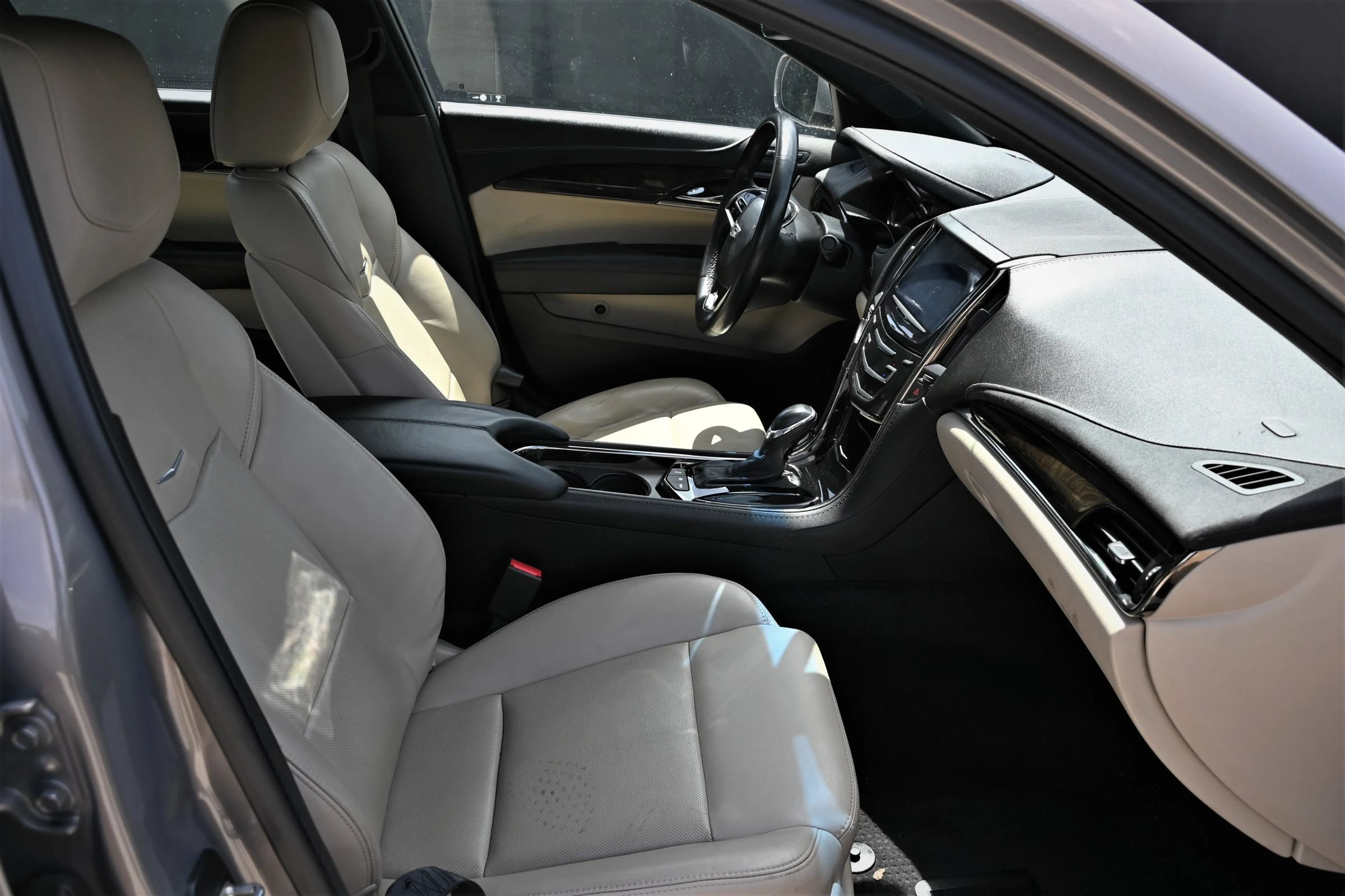 Used 2017 Cadillac ATS Luxury w/ Safety and Security Package RWD image 15