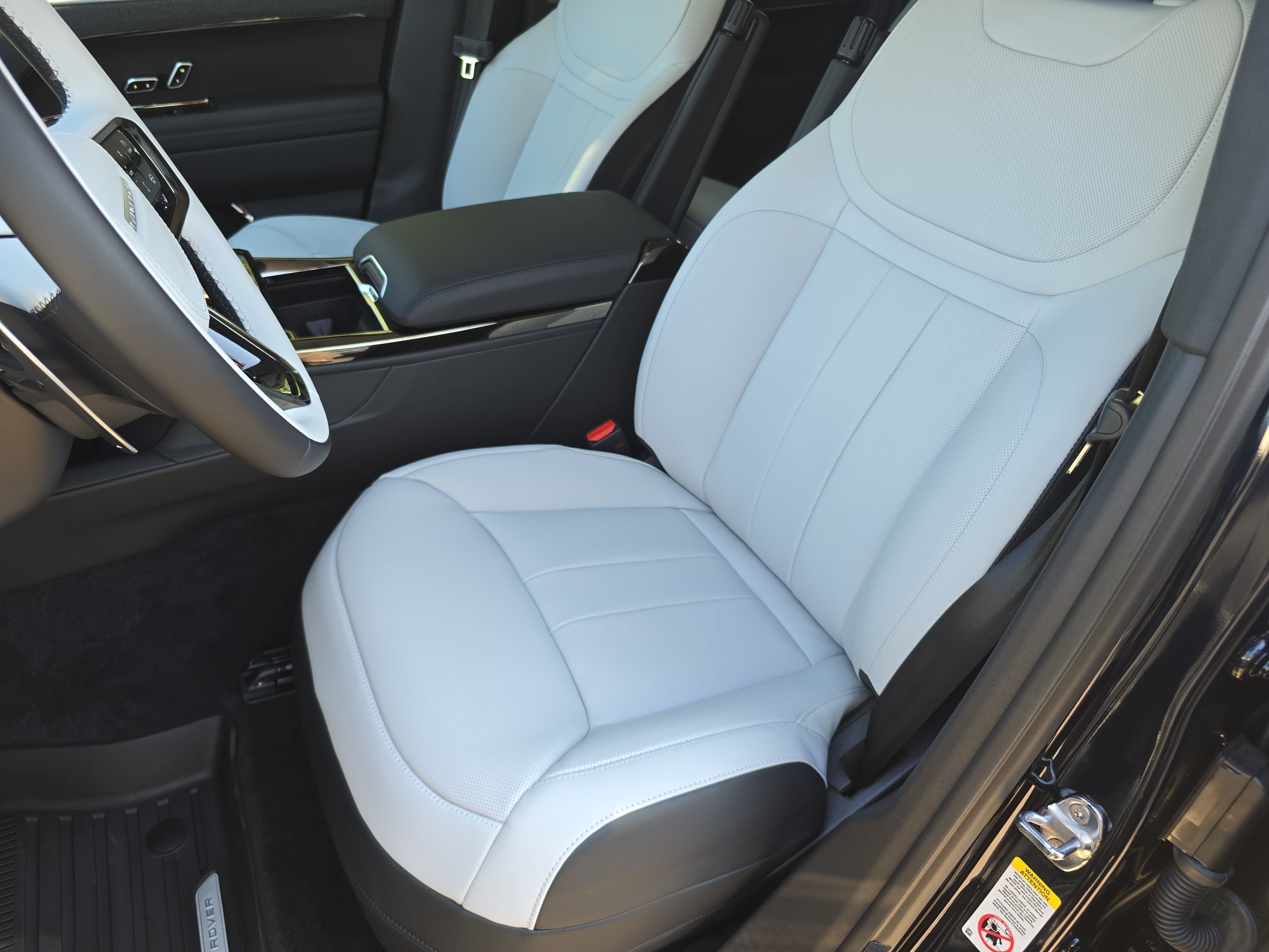 New 2026 Land Rover Range Rover Sport Dynamic SE AWD/4WD image 15