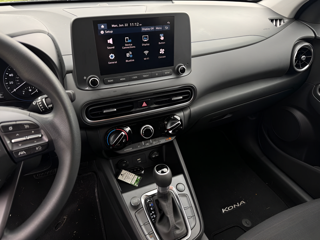 Used 2023 Hyundai Kona SEL AWD/4WD image 28