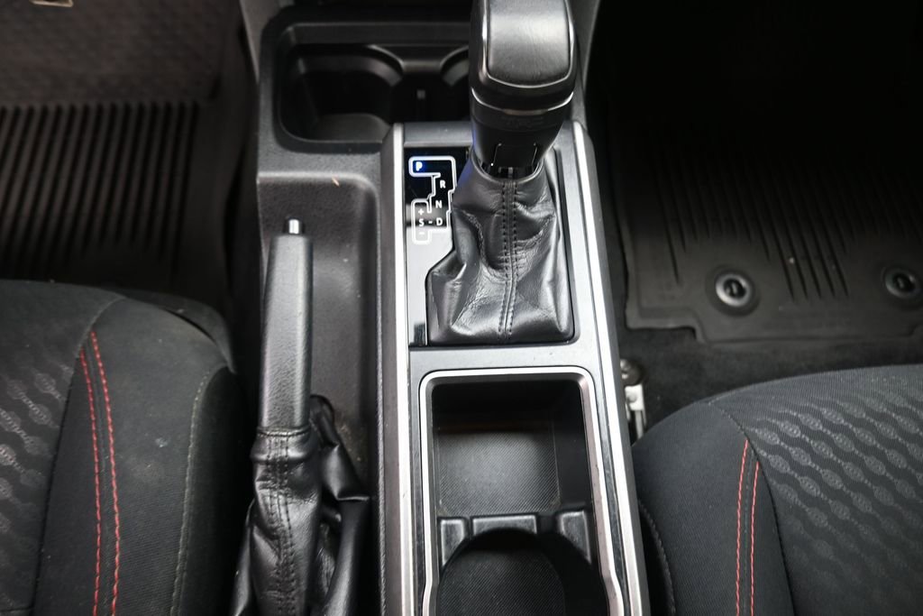 Used 2021 Toyota Tacoma SR5 RWD image 10