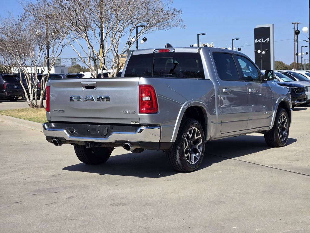 Used 2025 RAM 1500 Laramie AWD/4WD image 4