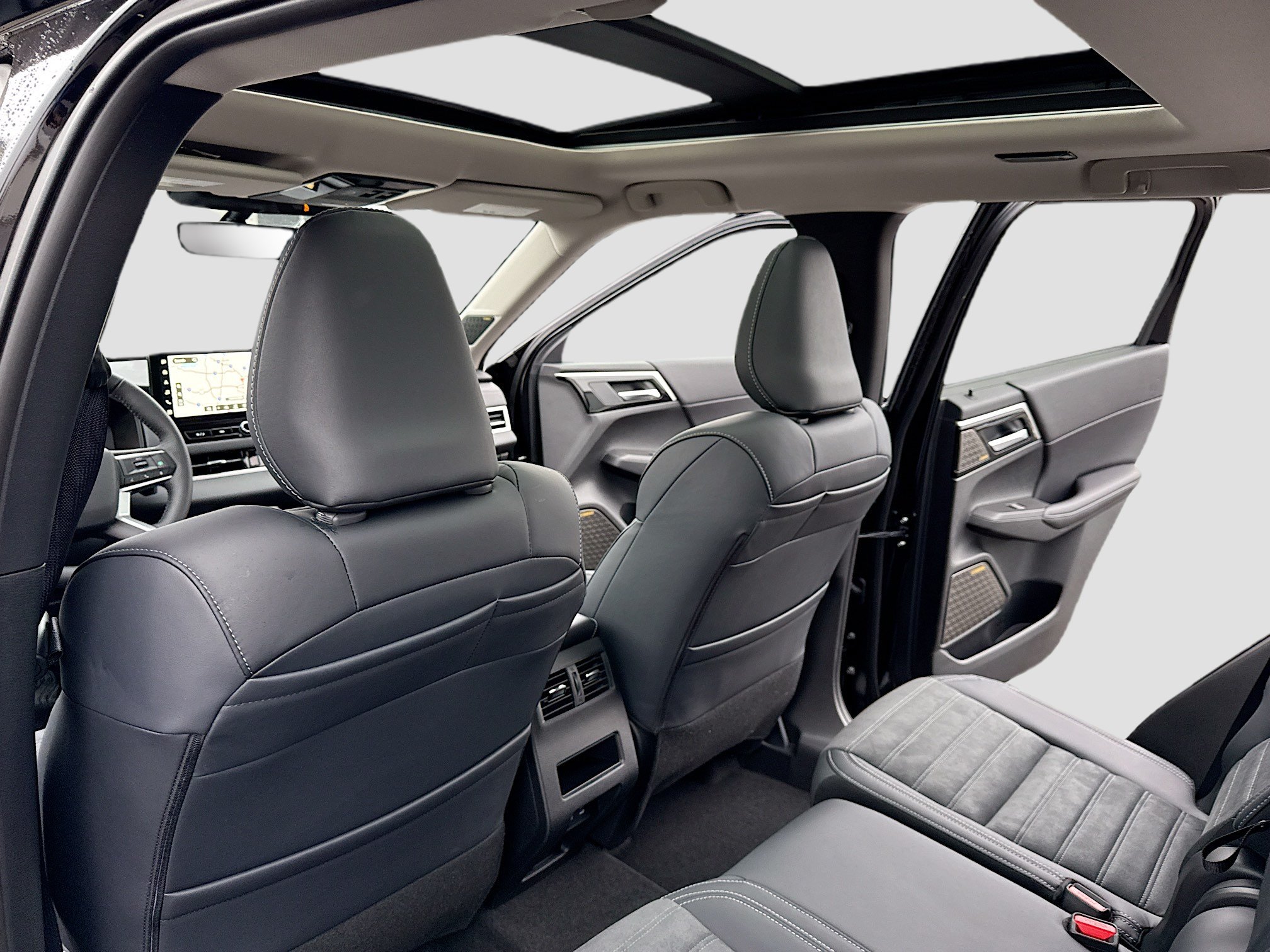 New 2026 Mitsubishi Outlander SE FWD image 6