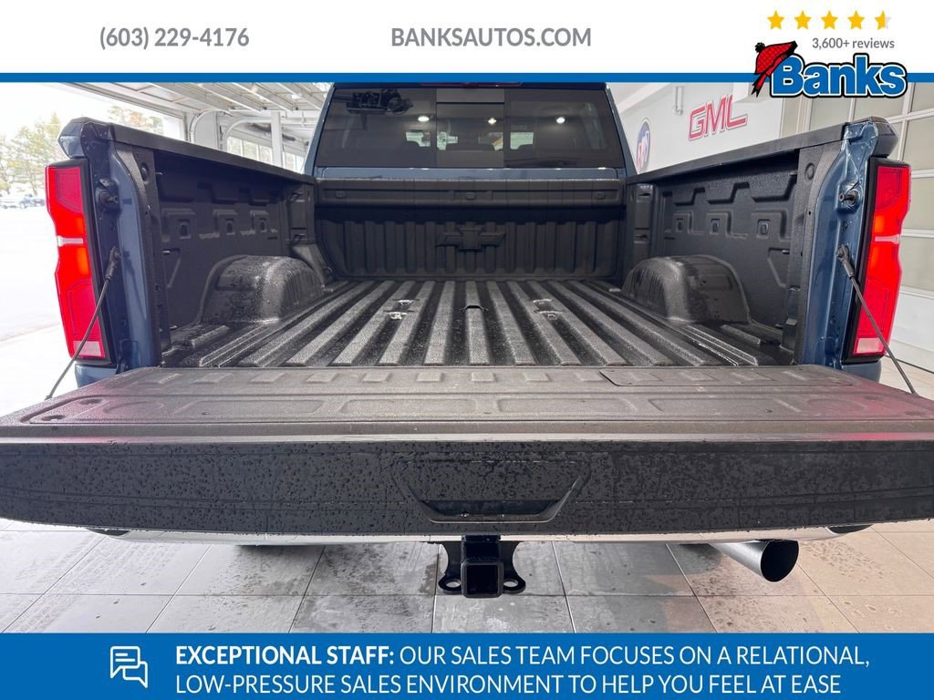 Certified 2025 Chevrolet Silverado 3500 LTZ w/ LTZ Premium Package image 8