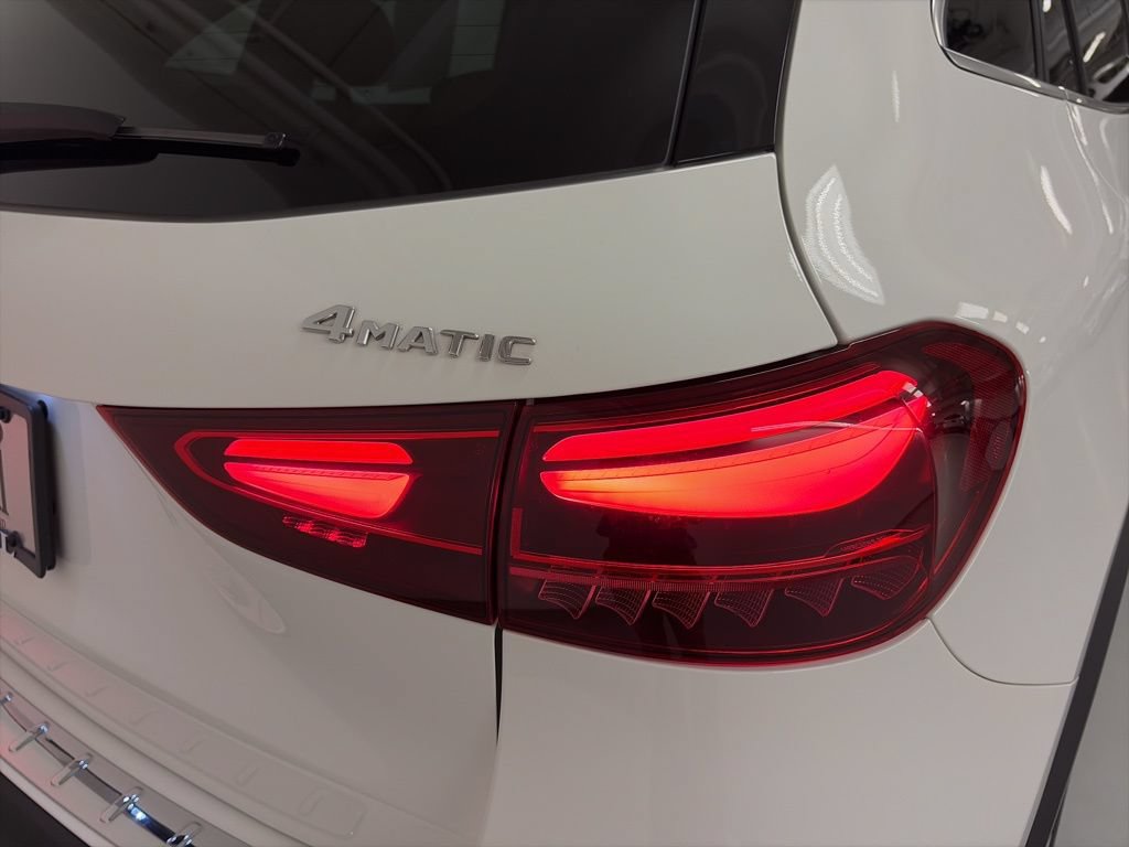 Certified 2025 Mercedes-Benz GLA 250 4MATIC image 8
