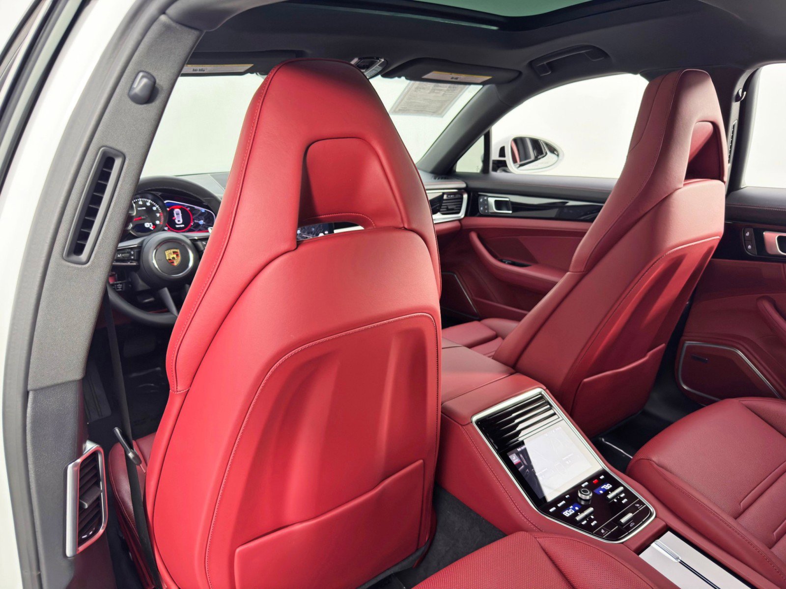 Used 2023 Porsche Panamera Platinum Edition w/ Smoking Package image 40