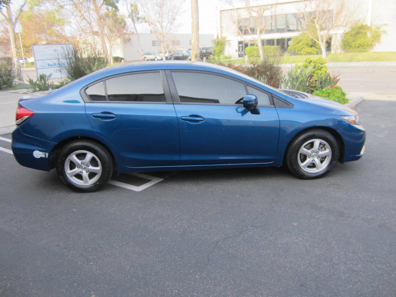 Used 2014 Honda Civic Natural Gas image 2