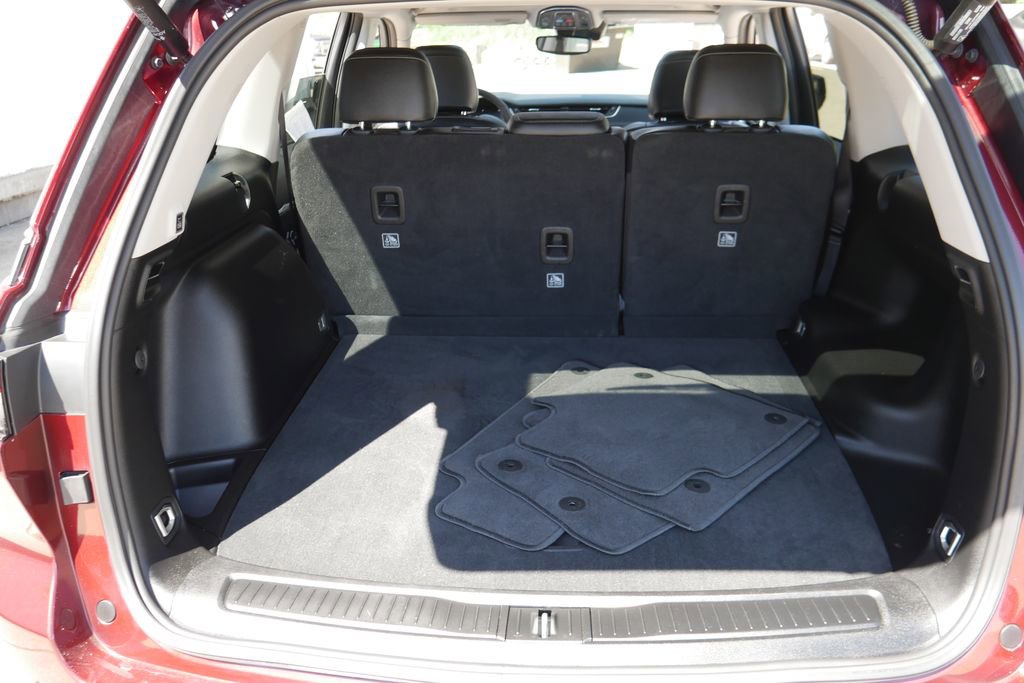 Used 2023 Jeep Grand Cherokee Limited image 28