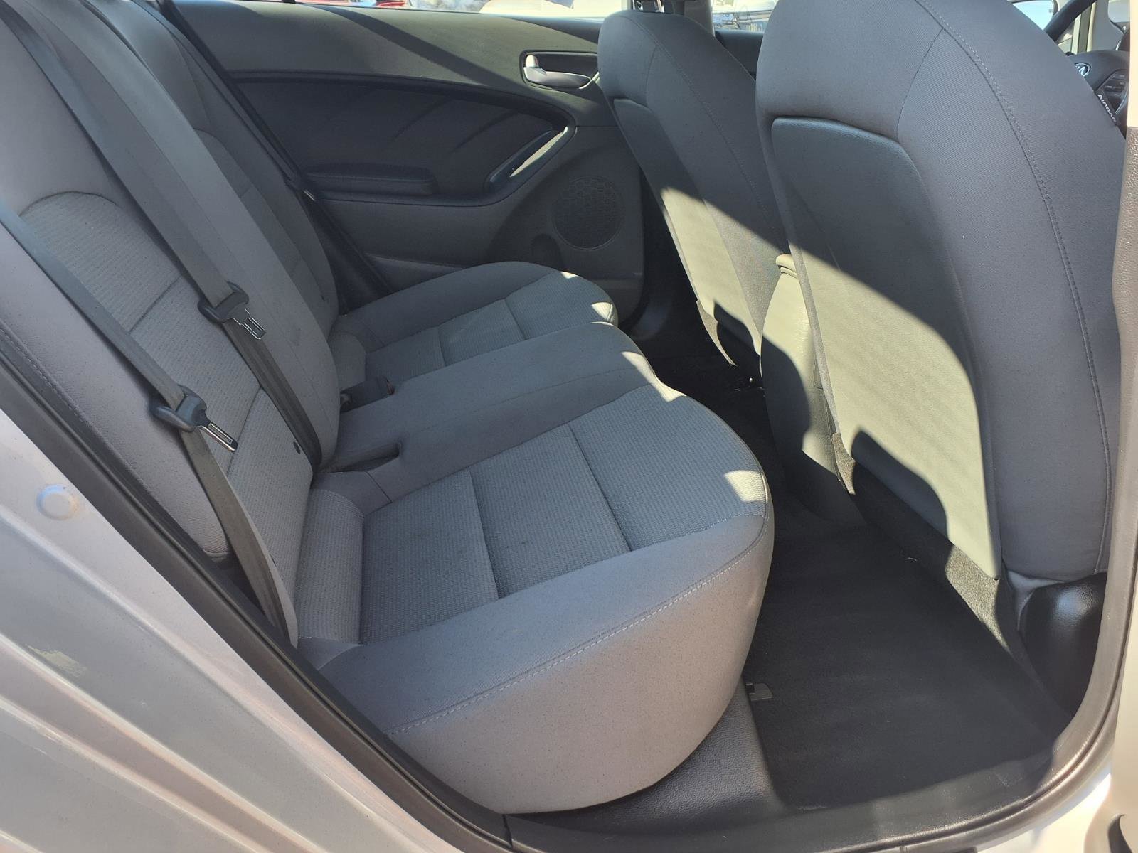 Used 2018 Kia Forte LX FWD image 11