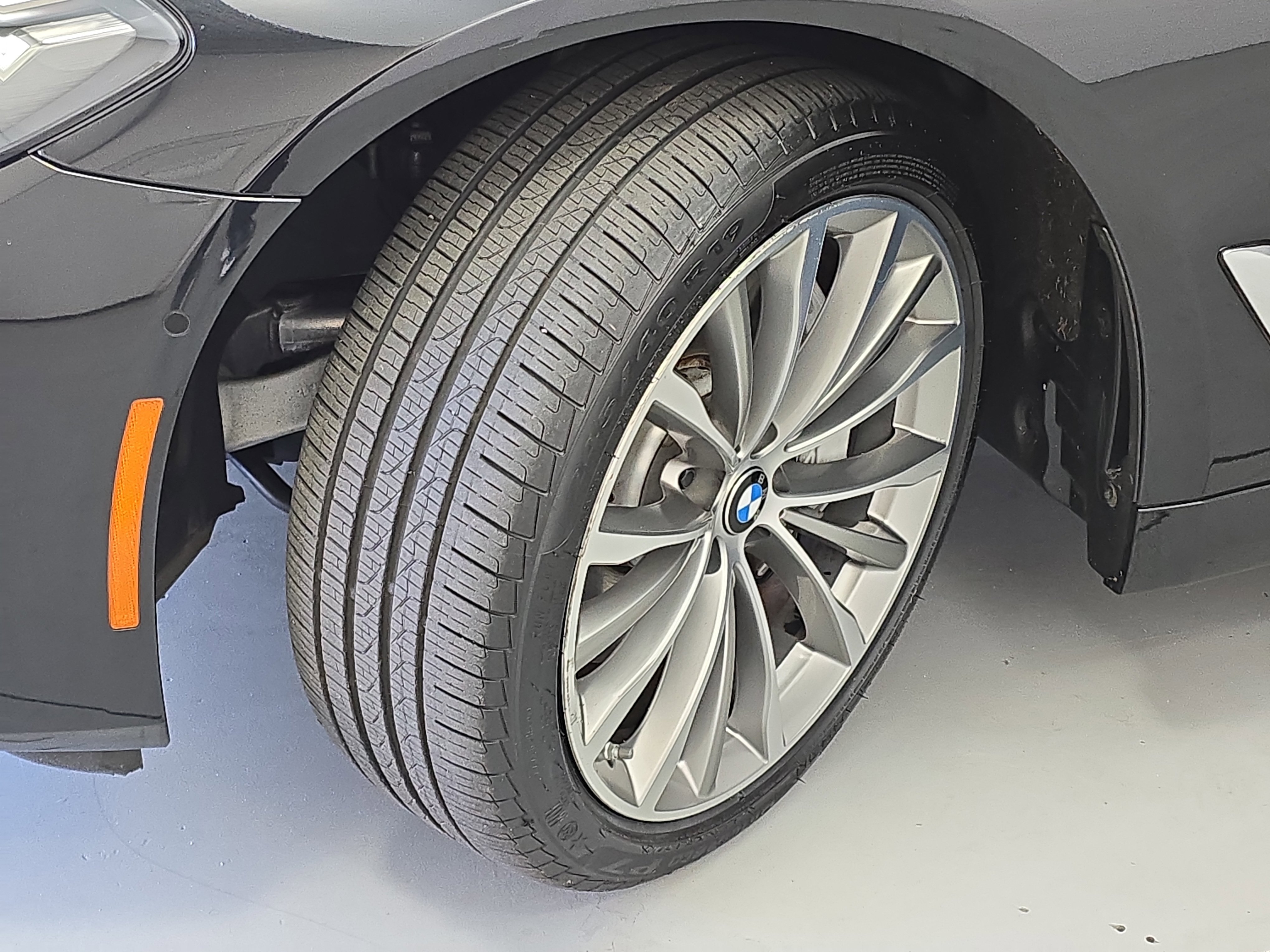 Used 2021 BMW 540i w/ Premium Package image 33