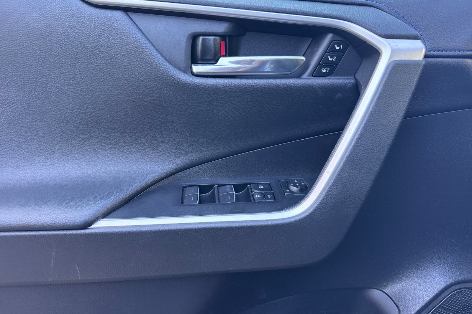 Certified 2022 Toyota RAV4 XSE AWD/4WD image 12