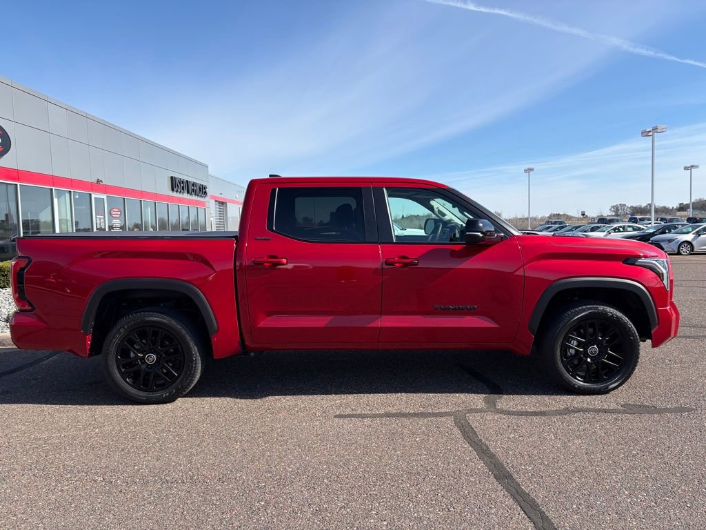 Used 2024 Toyota Tundra Limited AWD/4WD image 2