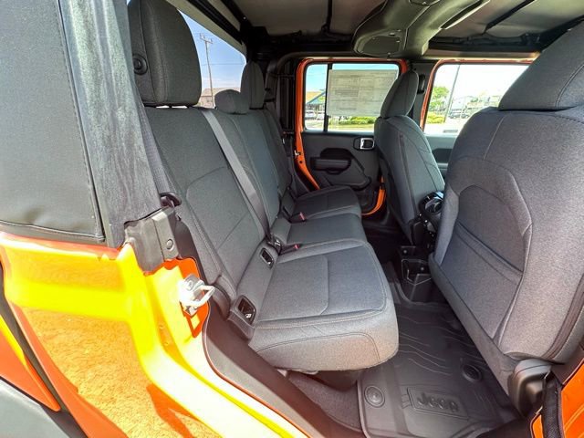 New 2025 Jeep Gladiator Sport AWD/4WD image 12